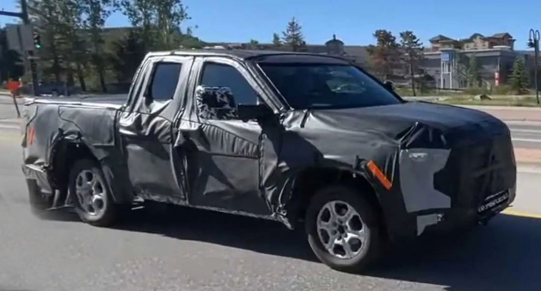 Toyota Tacoma: la marca prueba la hermana de Hilux en EEUU