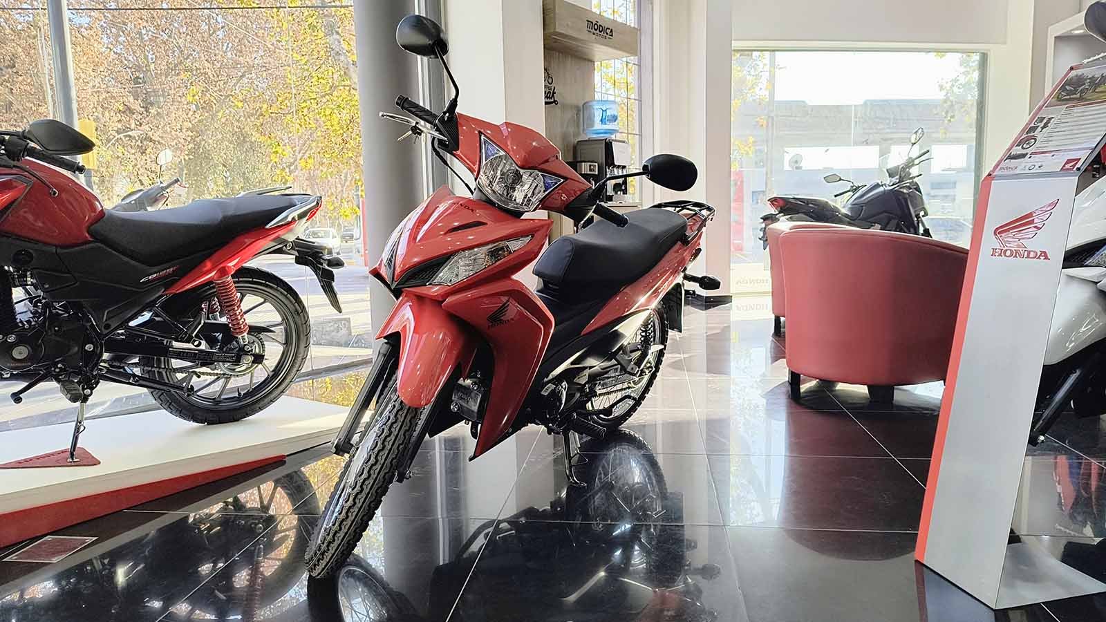 Honda Wave consigue el segundo puesto y renueva precio en agosto