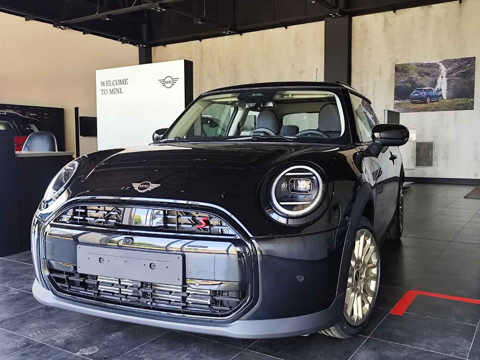Conocimos en Mendoza al MINI Cooper S, el más poderoso de la familia