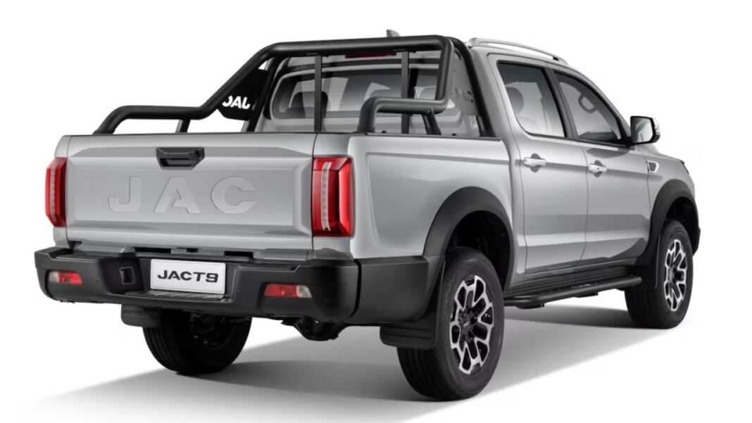 JAC T9 llegó a Argentina: la pick up que competirá con la Hilux y Amarok